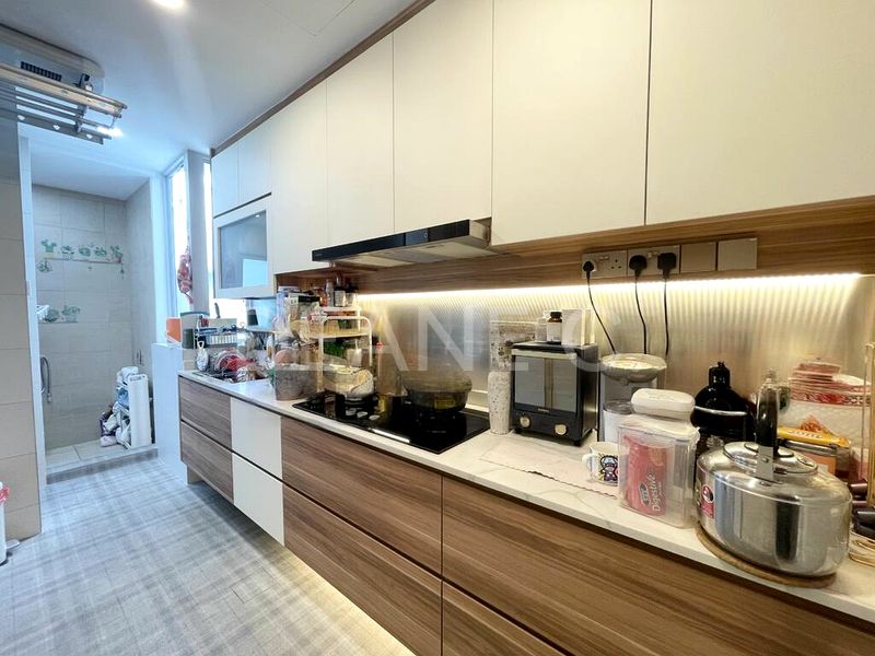 3 Bed Condo for Sale in  Canberra Residences - Image 10